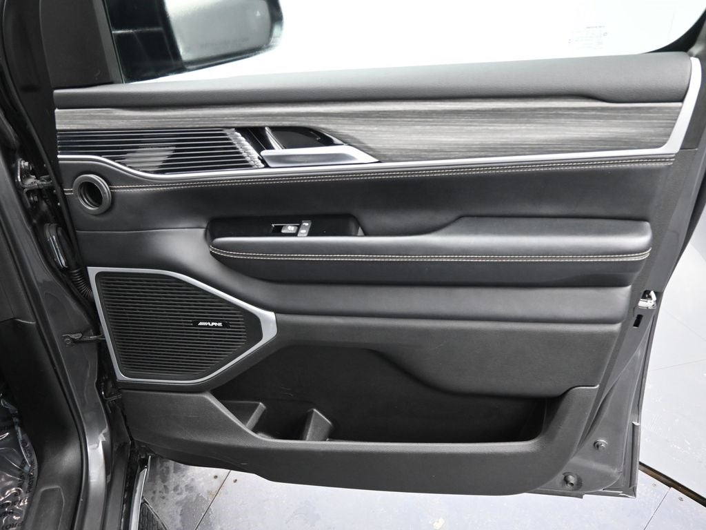 2024 Jeep Wagoneer Series II