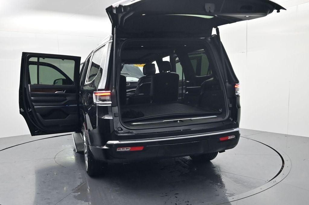 2022 Jeep Grand Wagoneer Series II