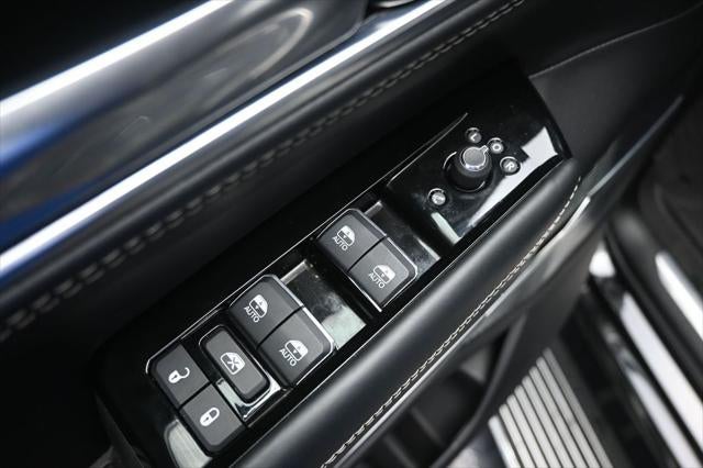 2022 Jeep Grand Wagoneer Series II