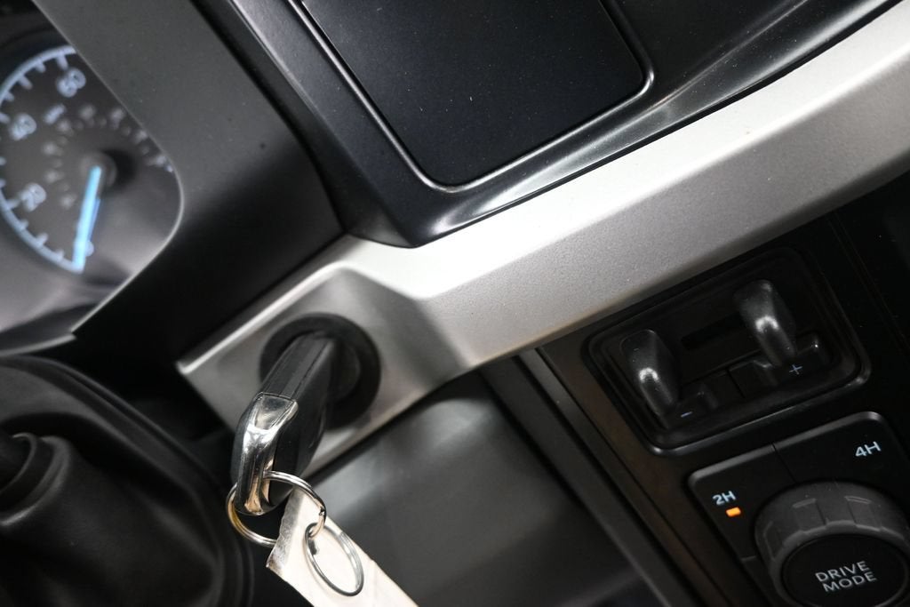 2025 Ford F-350SD XLT DRW