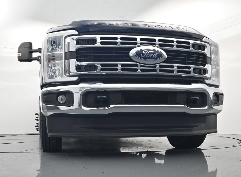 2025 Ford F-350SD XLT DRW