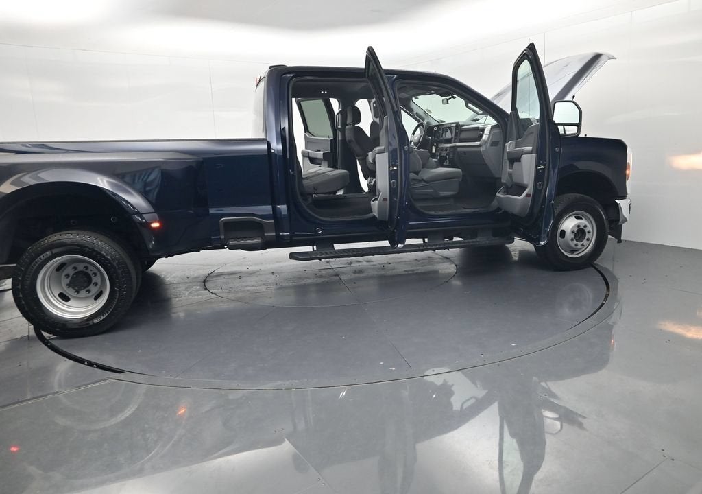 2025 Ford F-350SD XLT DRW