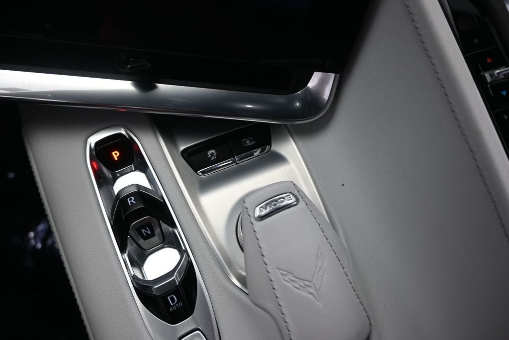 2020 Chevrolet Corvette 2LT - Photo 31