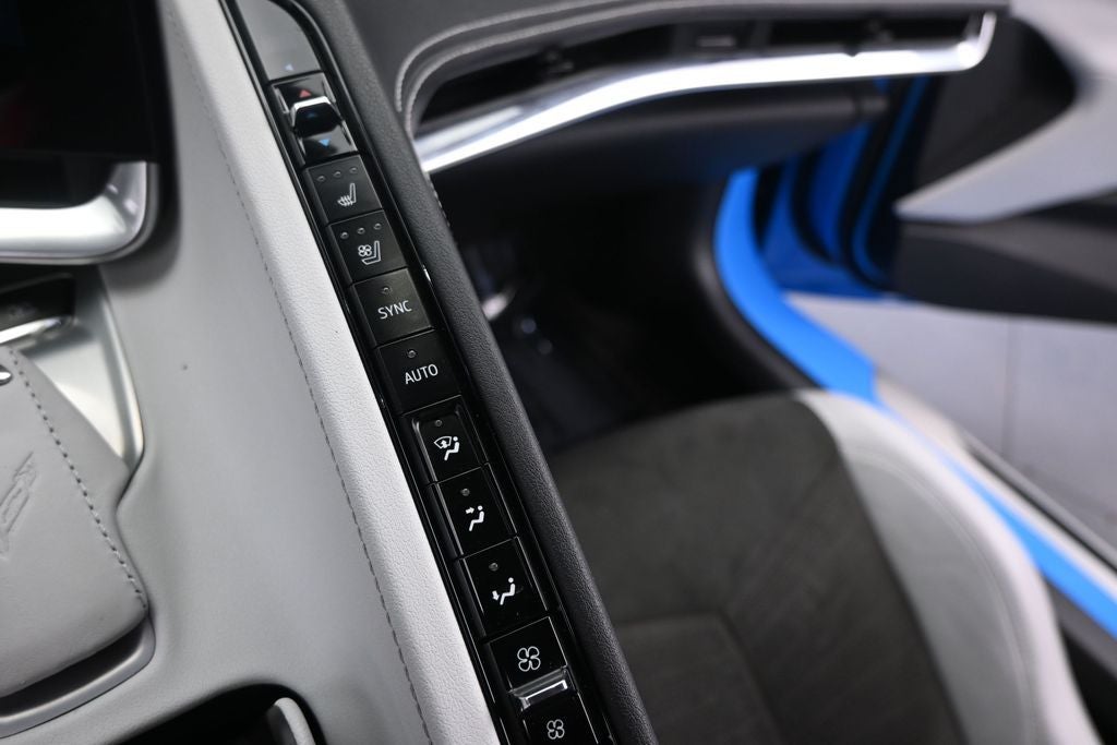 2020 Chevrolet Corvette 2LT - Photo 32