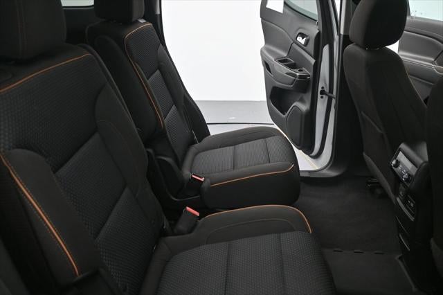 2021 GMC Acadia AT4
