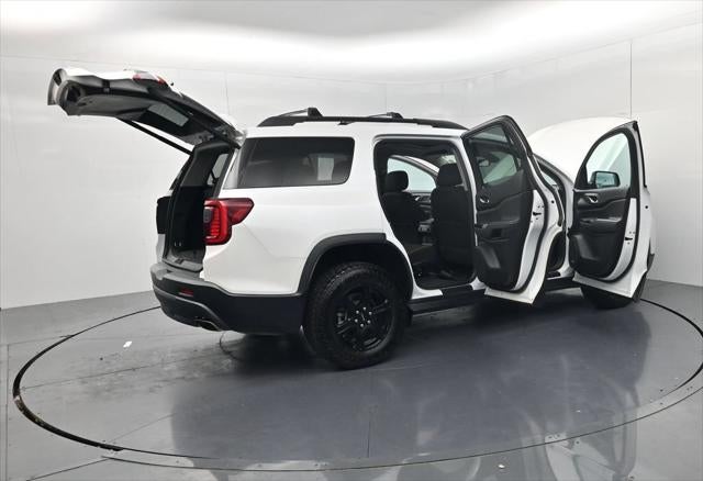 2021 GMC Acadia AT4