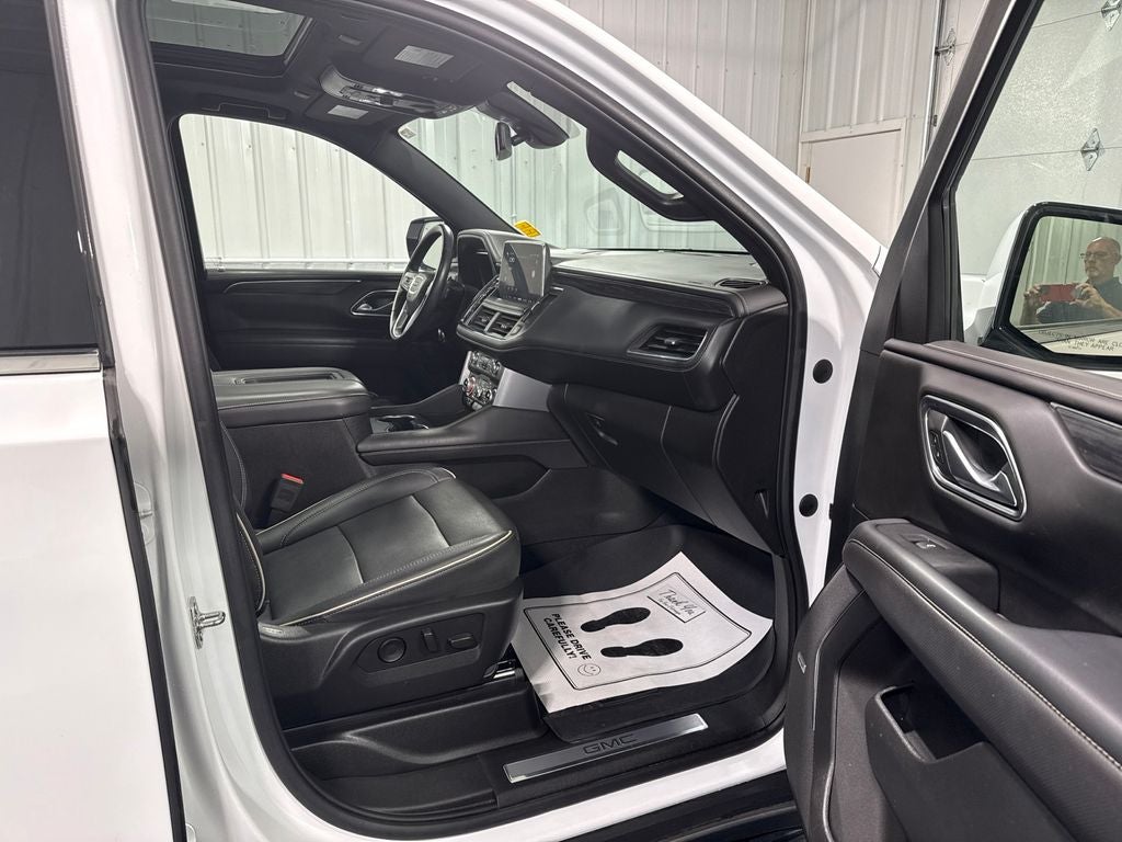 2022 GMC Yukon SLT