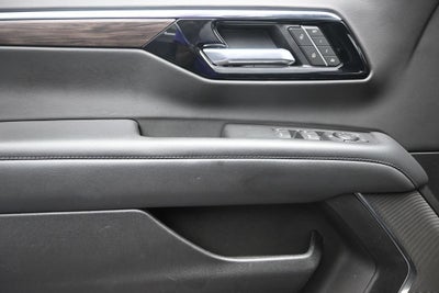 2025 Chevrolet Suburban LT