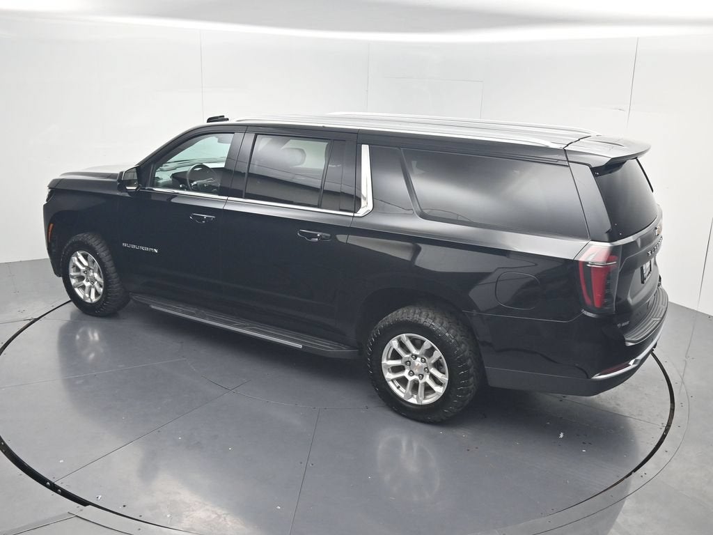 2025 Chevrolet Suburban LT
