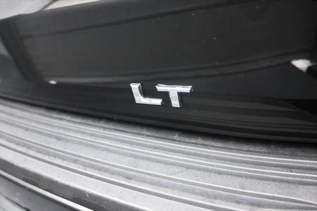 2025 Chevrolet Suburban LT