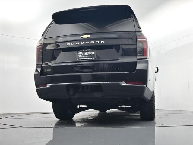 2025 Chevrolet Suburban LT