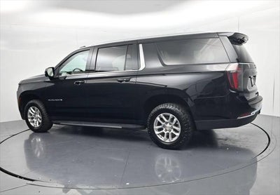 2025 Chevrolet Suburban LT