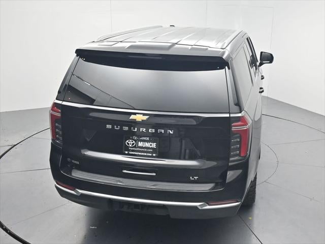 2025 Chevrolet Suburban LT