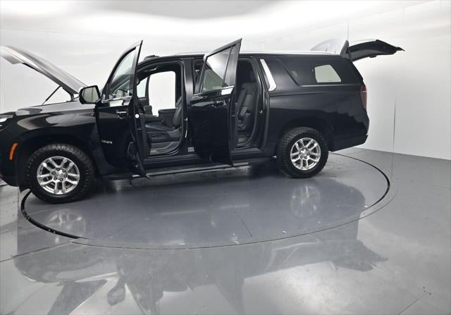 2025 Chevrolet Suburban LT