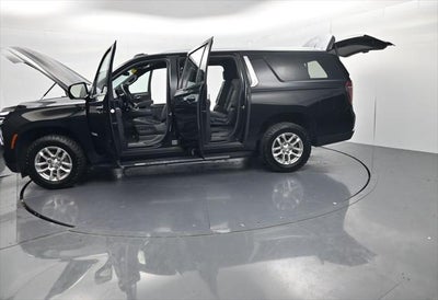 2025 Chevrolet Suburban LT