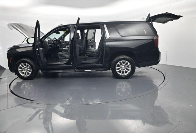 2025 Chevrolet Suburban LT