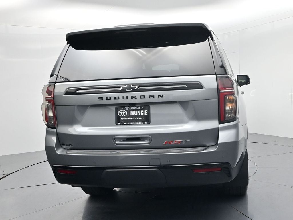 2023 Chevrolet Suburban RST