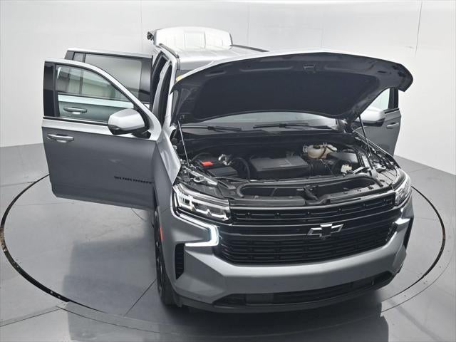 2023 Chevrolet Suburban RST