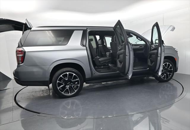2023 Chevrolet Suburban RST