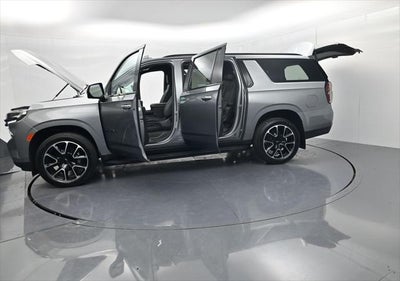 2023 Chevrolet Suburban RST