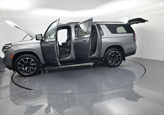 2023 Chevrolet Suburban RST