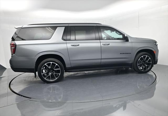 2023 Chevrolet Suburban RST
