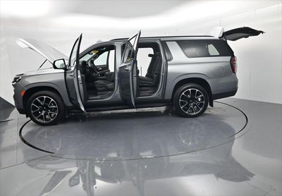 2023 Chevrolet Suburban RST