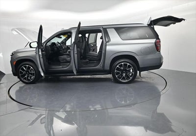 2023 Chevrolet Suburban RST