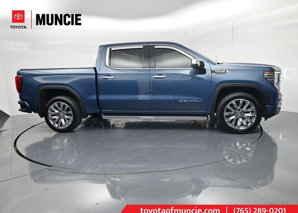 2025 GMC Sierra 4WD Crew Cab Short Box Denali's photo