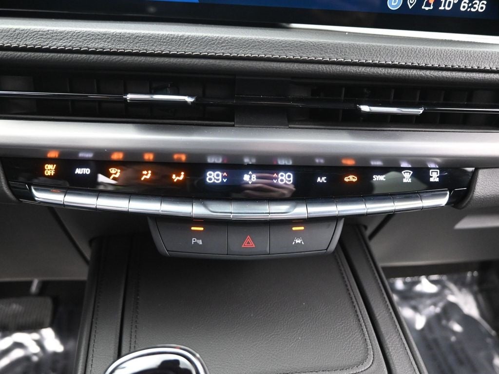 2025 Cadillac XT4 Premium Luxury