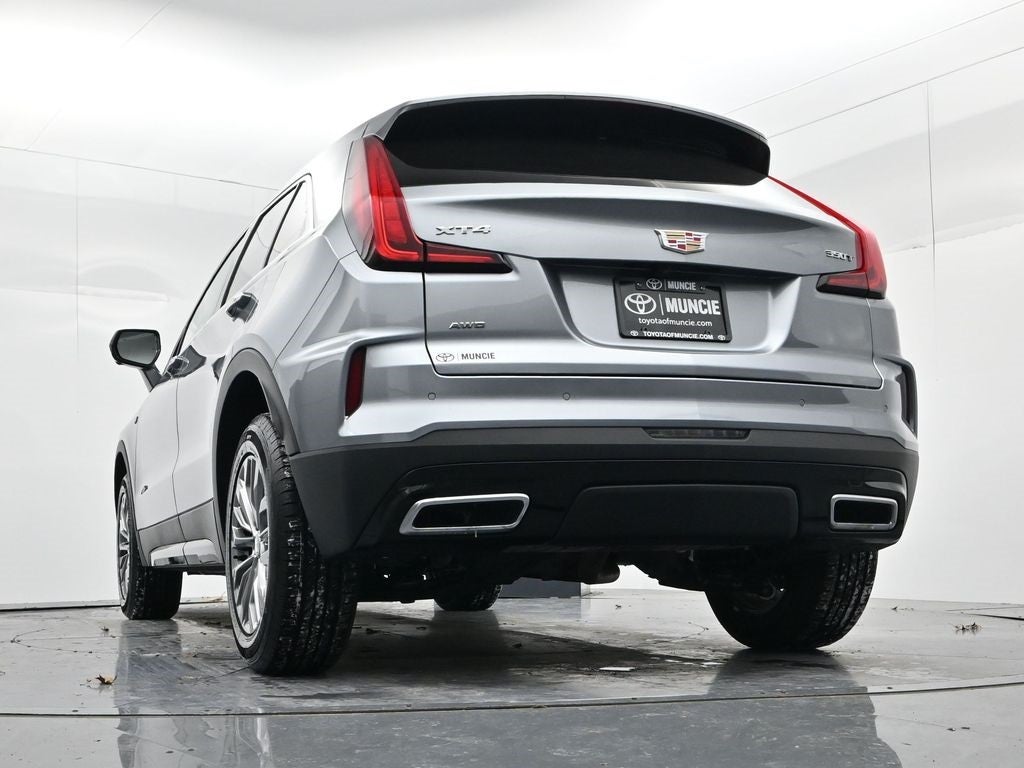 2025 Cadillac XT4 Premium Luxury