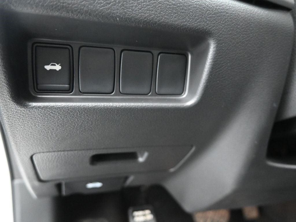 2023 Nissan Maxima SV