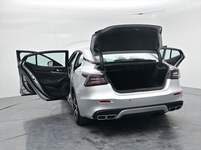 2023 Nissan Maxima SV