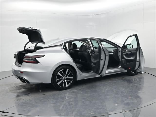 2023 Nissan Maxima SV