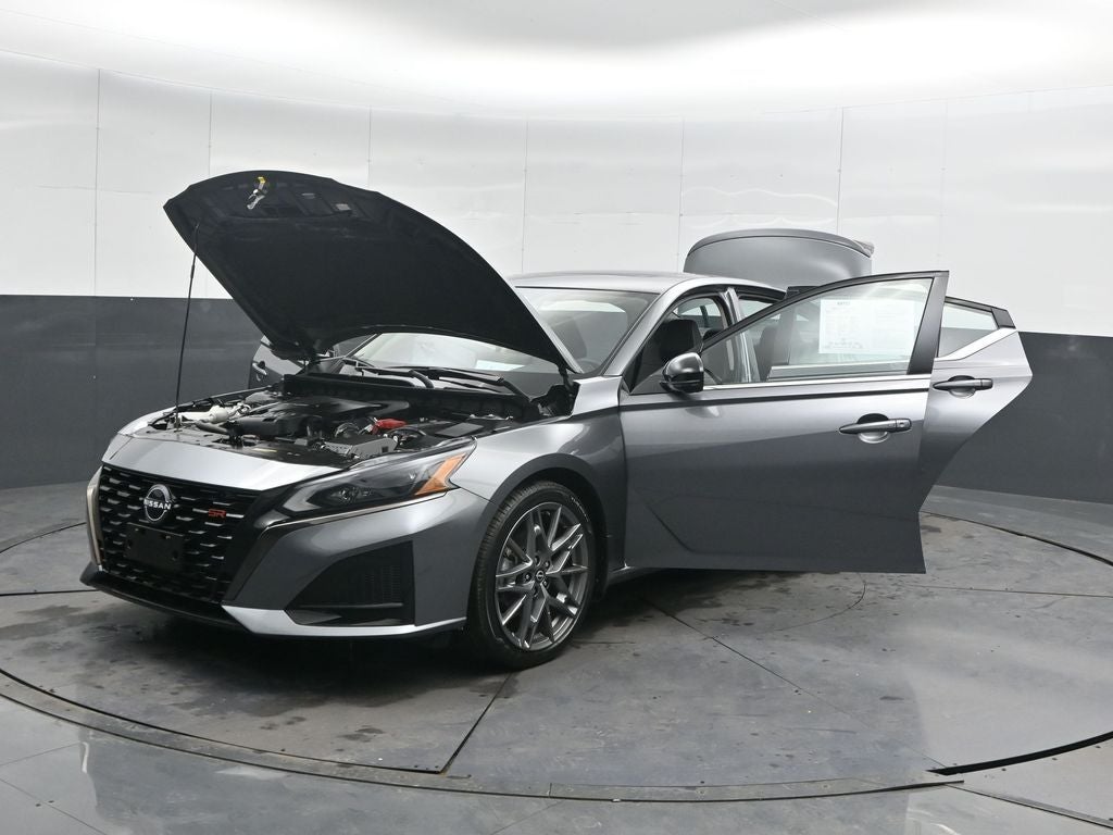 2023 Nissan Altima 2.0 SR