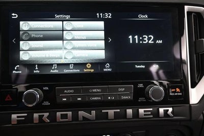 2025 Nissan Frontier SV