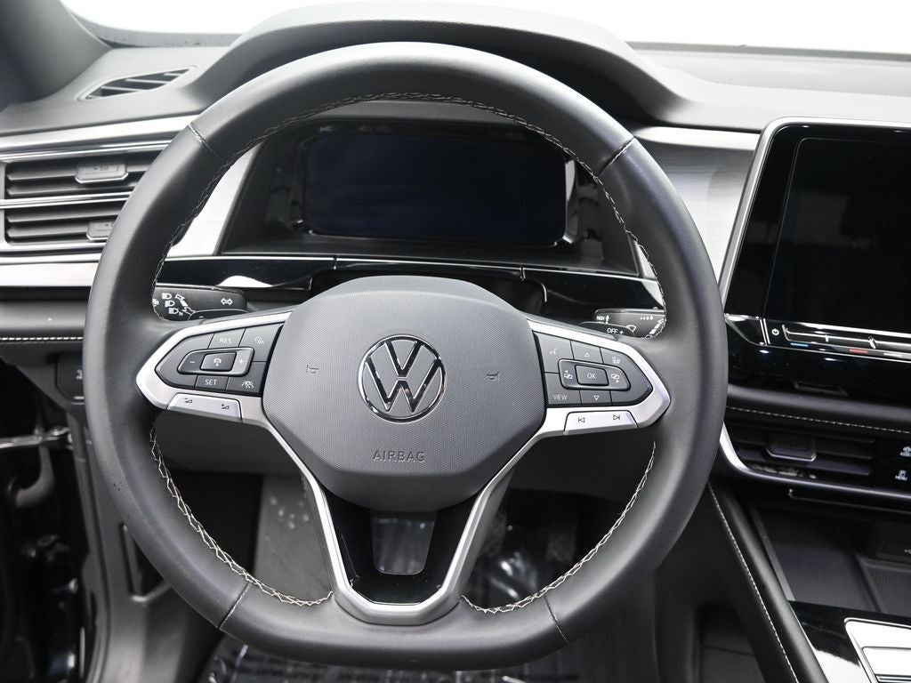 2024 Volkswagen Atlas Cross Sport 2.0T SE w/Technology