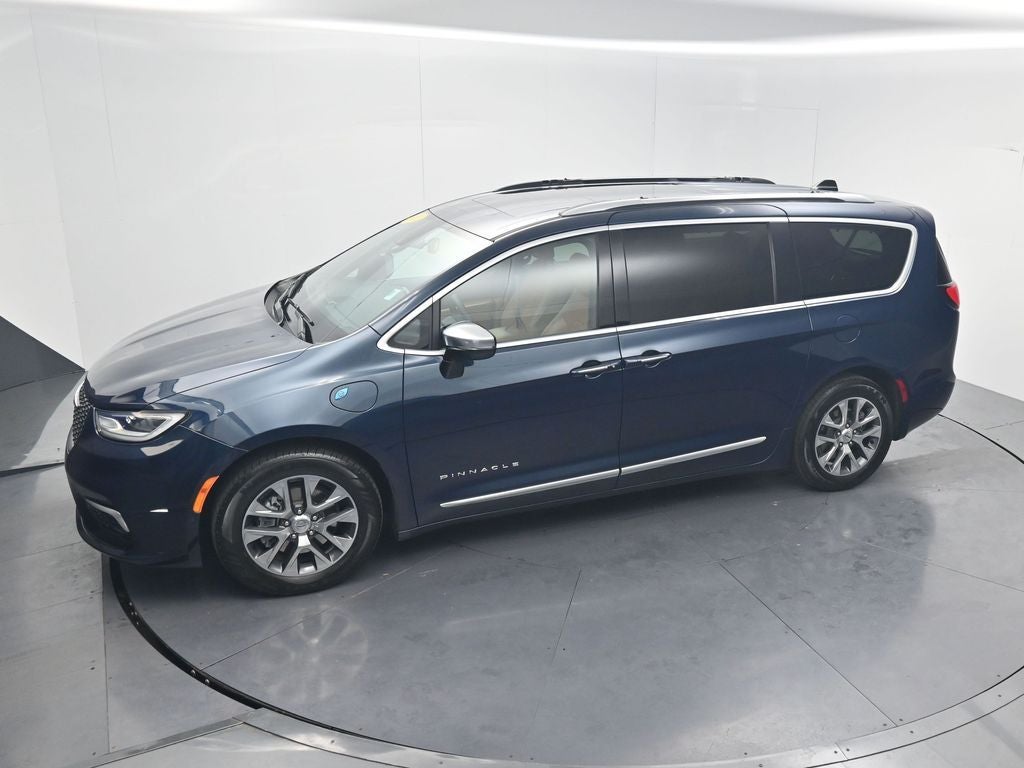 2023 Chrysler Pacifica Hybrid Pinnacle