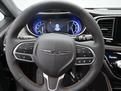 2023 Chrysler Pacifica Hybrid Pinnacle