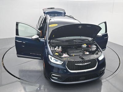 2023 Chrysler Pacifica Hybrid Pinnacle