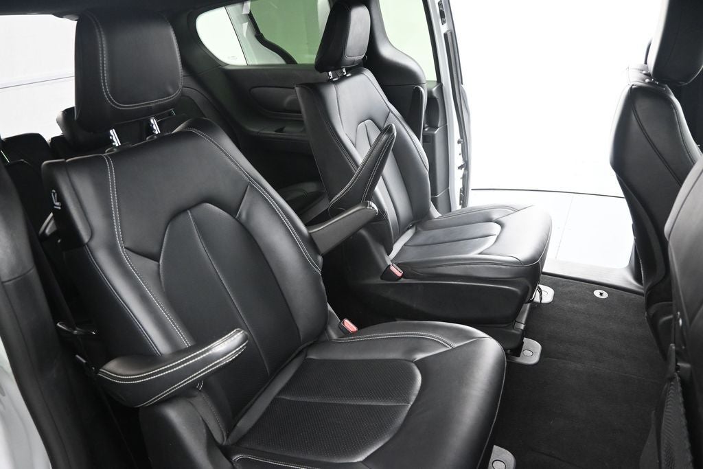 2024 Chrysler Pacifica Hybrid Select S Appearance