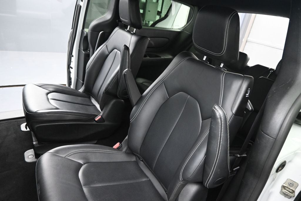 2024 Chrysler Pacifica Hybrid Select S Appearance