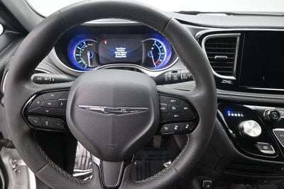 2024 Chrysler Pacifica Hybrid Select S Appearance