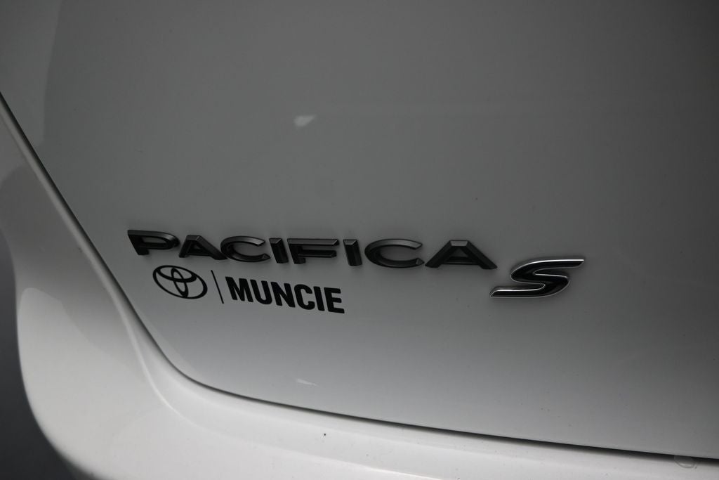 2024 Chrysler Pacifica Hybrid Select S Appearance