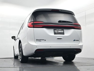 2024 Chrysler Pacifica Hybrid Select S Appearance