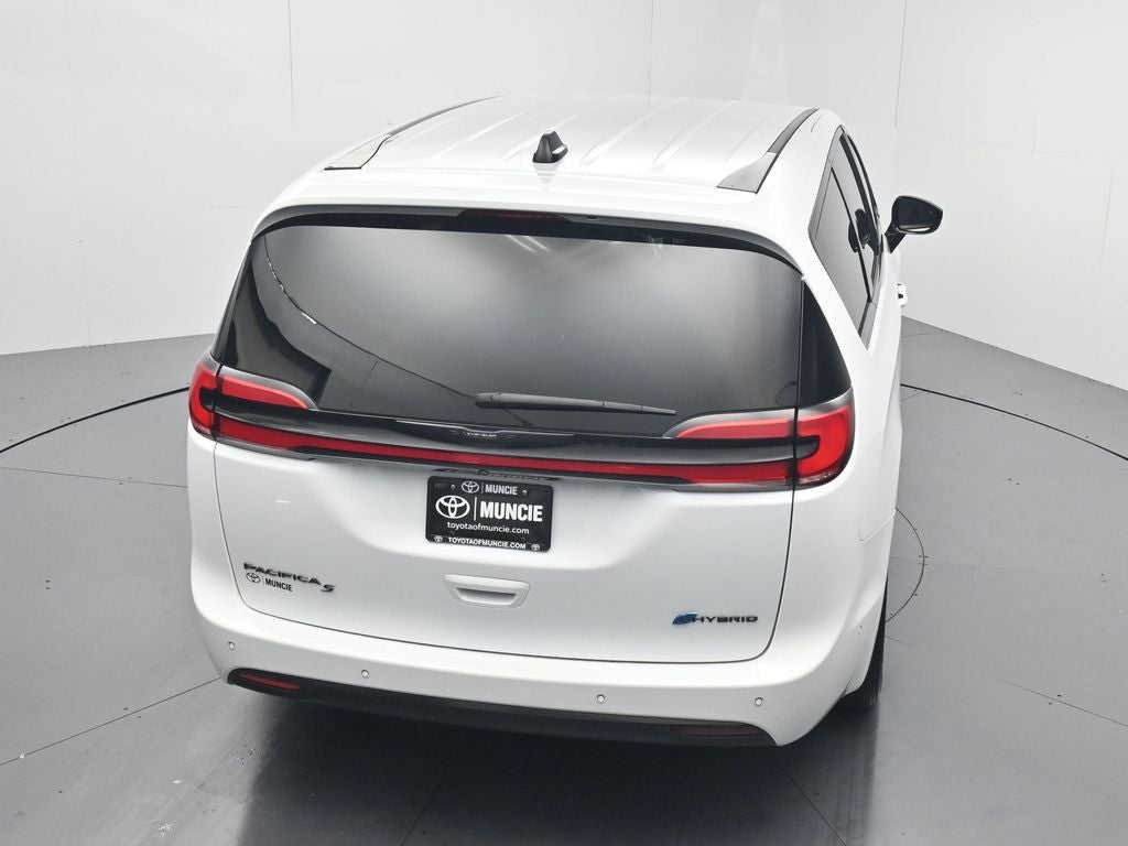 2024 Chrysler Pacifica Hybrid Select S Appearance