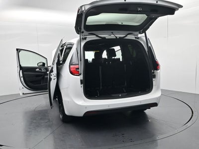 2024 Chrysler Pacifica Hybrid Select S Appearance