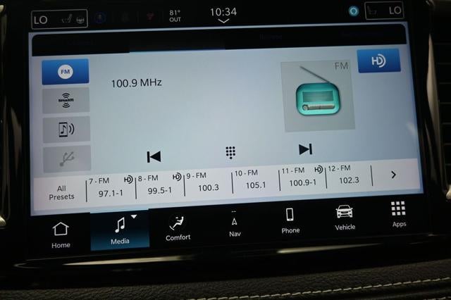 2024 Chrysler Pacifica Hybrid Select S Appearance