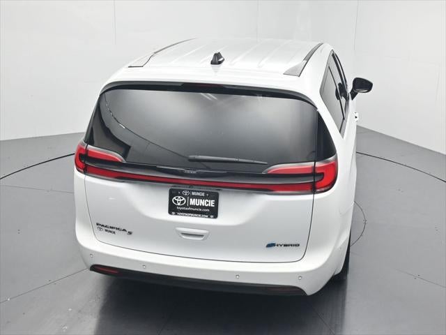 2024 Chrysler Pacifica Hybrid Select S Appearance
