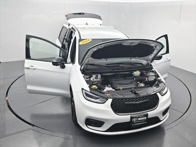 2024 Chrysler Pacifica Hybrid Select S Appearance